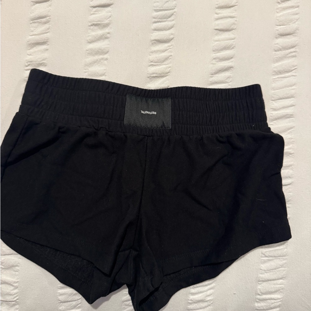 TALENTLESS Women's Black Athletic Shorts